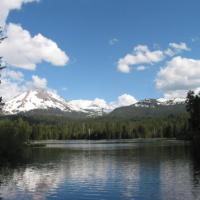 Mont Shasta. Rivière Mac Cloud.