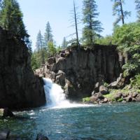 Mont Shasta. Rivière Mac Cloud.